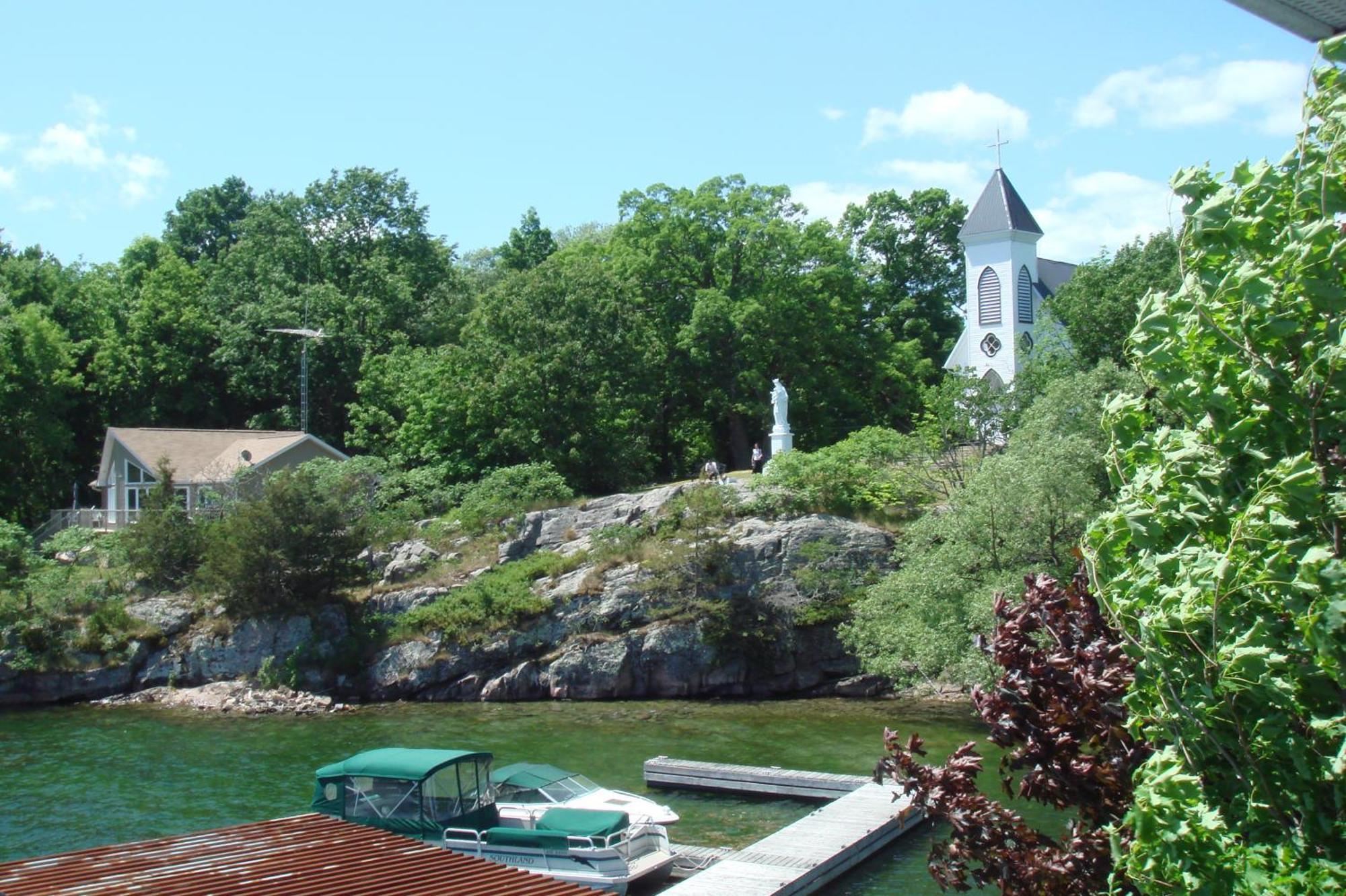 Station touristique Boathouse Country 2*